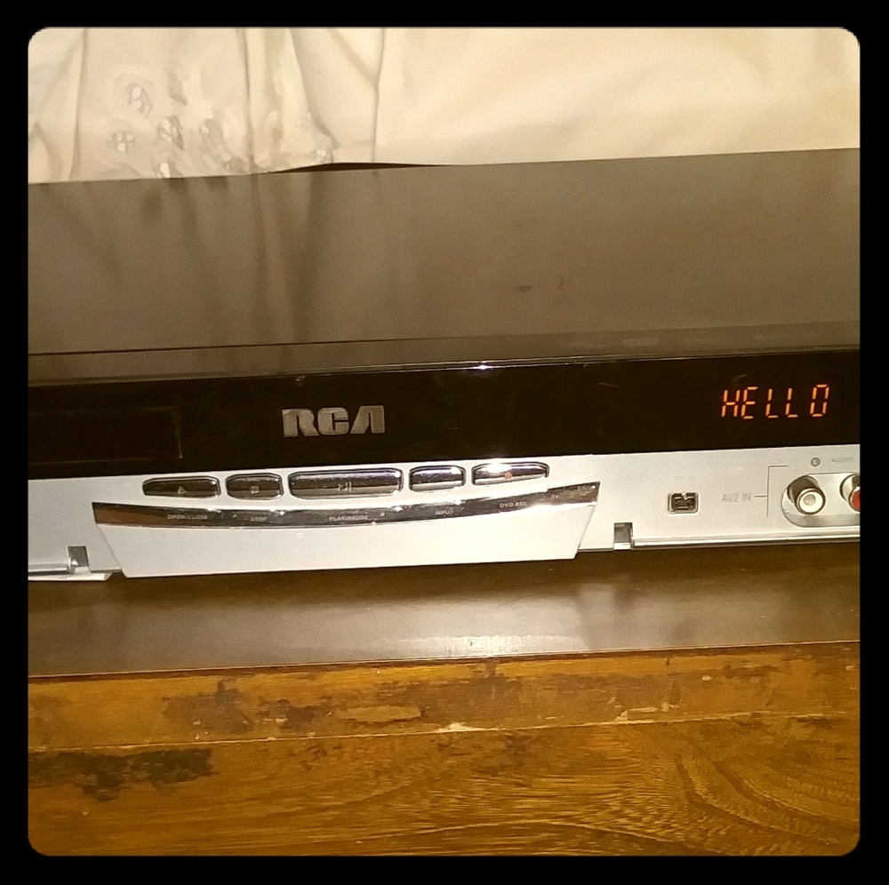 Rca blue -ray, mp3, and dvd player